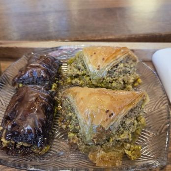 Damasco Cafe - Chocolate baklava & original baklava - Coffee & Tea Near Me - Clifton, New Jersey