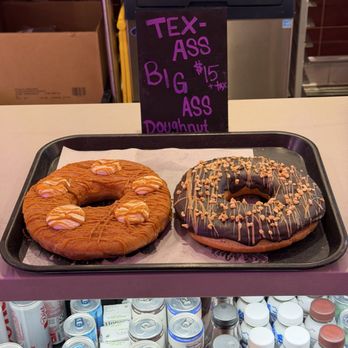 Voodoo Doughnut - Bakeries Near Me - Los Angeles, California Voodoo Doughnut - Bakeries Near Me - Los Angeles, California