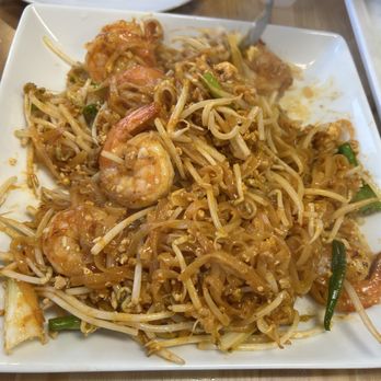 Moons Thai Cuisine - Pad Thai - Thai Near Me - Ventura, California