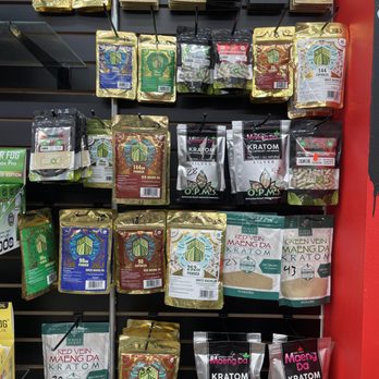 ROYAL VAPE SMOKE SHOP - Updated June 2026 - 37 Photos - 8109 Connector Dr,  Florence, Kentucky - Tobacco Shops - Phone Number