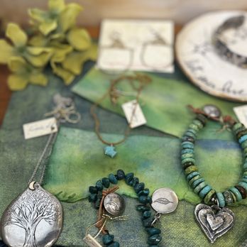 Ola's Room - Art Galleries Near Me - Hanalei, Hawaii