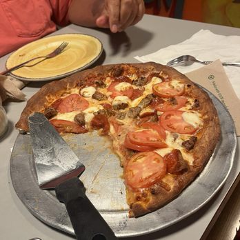 FatKats Pizzeria & Restaurant - Delicious pizza for two! - Pizza Near Me - Georgetown, Kentucky FatKats Pizzeria & Restaurant - Delicious pizza for two! - Pizza Near Me - Georgetown, Kentucky