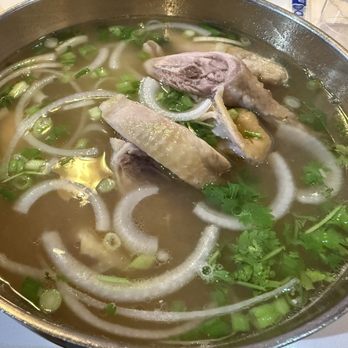 Pho Ga Bac Bac - Phở Gà (Vietnamese Chicken Noodle Soup) (2/5) - Vietnamese Near Me - Las Vegas, Nevada