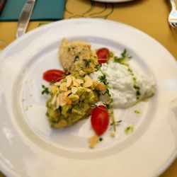 La Zucca - Appetizer - hummus, tzatziki, and guacamole