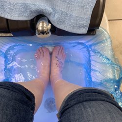 Pinky Nails & Spa - Mmmmmmm pedicures
