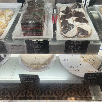 Stacco House by Mammamia - My favorite rainbow cookie and black and white cookies - Gelato Near Me - Carmel, Indiana Stacco House by Mammamia - My favorite rainbow cookie and black and white cookies - Gelato Near Me - Carmel, Indiana