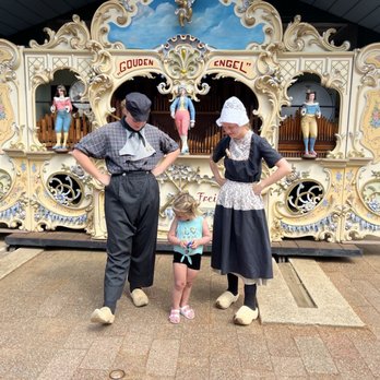Nelis' Dutch Village - Dutch dancers - Amusement Parks Near Me - Holland, Michigan Nelis' Dutch Village - Dutch dancers - Amusement Parks Near Me - Holland, Michigan