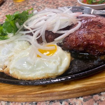 Huong Que Deli and Cafe - Bo nè gets served on a skillet! - Cafes Near Me - Seattle, Washington