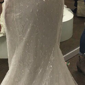 Bride 'n' Belle Boutique - I'm unsure of the purpose of that one sided clip .. - Bridal Near Me - Medford, Massachusetts