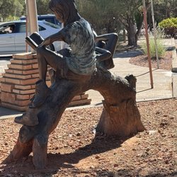 Community Library Sedona - Outside sculpture