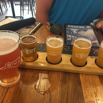 Lost Province Brewing - Raspberry wheat beer and IPA flight - Pizza Near Me - Boone, North Carolina Lost Province Brewing - Raspberry wheat beer and IPA flight - Pizza Near Me - Boone, North Carolina