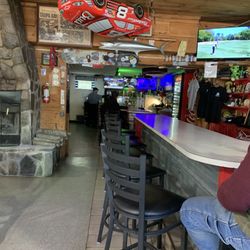 Salty Dog's Seafood & Grill