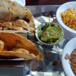 Shrimp tacos Shrimp tacos