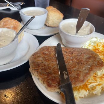 Mt Whitney Restaurant - Country Fried Steak - American Near Me - Lone Pine, California Mt Whitney Restaurant - Country Fried Steak - American Near Me - Lone Pine, California