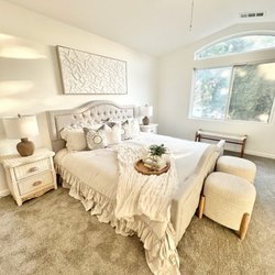 Home Style Staging - Primary room