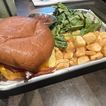 CRAFT Midtown - BREAKFAST SANDWICH - Pizza Near Me - Miami, Florida