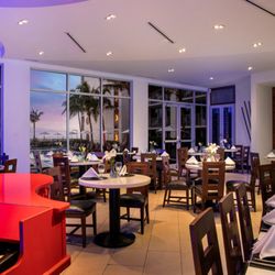 The Wave Kitchen & Bar - The Wave Kitchen and Bar at Costa d'Este