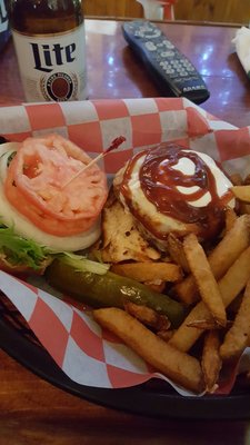 Arlo's Country Store by null