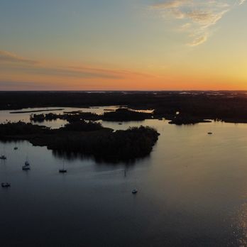 Manatees In Paradise - Sunset over Kings Bay, Crystal River, FL - Boat Tours Near Me - Crystal River, Florida Manatees In Paradise - Sunset over Kings Bay, Crystal River, FL - Boat Tours Near Me - Crystal River, Florida