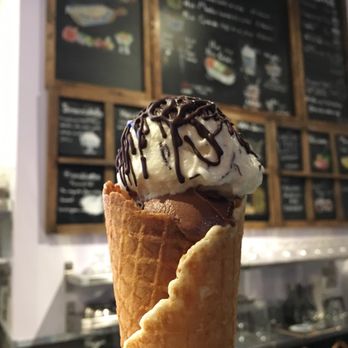 Caravaggio Gelato Lab - Gelatoooooo- stracciatella - Gelato Near Me - Berkeley, California
