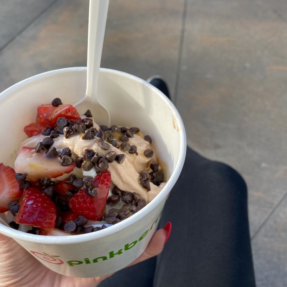 Pinkberry - Ice Cream & Frozen Yogurt Near Me - Burbank, California