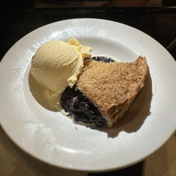 Side Street Cafe - Blueberry pie - American Near Me - Bar Harbor, Maine