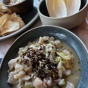 Rundle Bar - Albacore Tuna - Lounges Near Me - Banff, Alberta Rundle Bar - Albacore Tuna - Lounges Near Me - Banff, Alberta