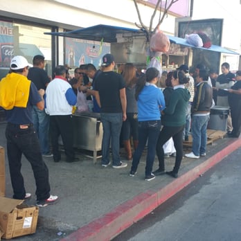 Tacos de Birria de la Calle Cuarta - You'll always see a lot of people there - Street Vendors Near Me - Tijuana, BCN