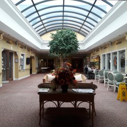 Lynn Marting Personal Care Home Consulting - Personal Care Homes with atriums in a mall like setting