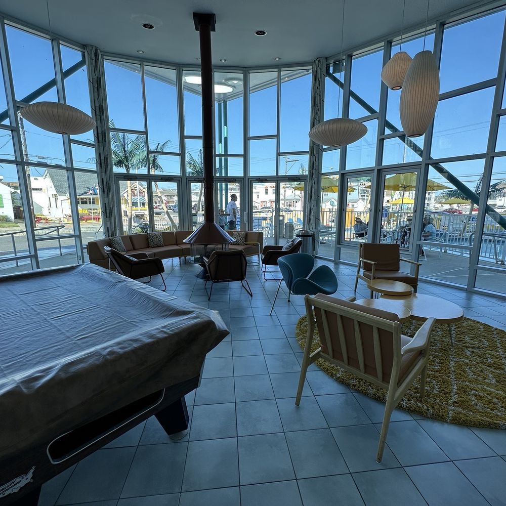 Starlux Hotel - Lounge - Hotels Near Me - Wildwood, New Jersey Starlux Hotel - Lounge - Hotels Near Me - Wildwood, New Jersey