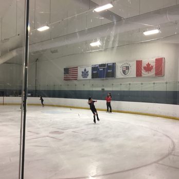 Pasadena Ice Skating Center - Skating Rinks Near Me - Pasadena, California