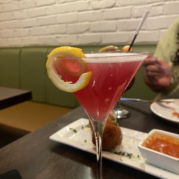 EATaliano Kitchen - Dry drop Martini - Italian Near Me - Atlanta, Georgia EATaliano Kitchen - Dry drop Martini - Italian Near Me - Atlanta, Georgia