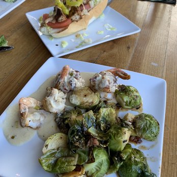 Scottie's On The River - Stuffed Shrimp lunch portion and Mahi PO Boy - Seafood Near Me - Chattanooga, Tennessee