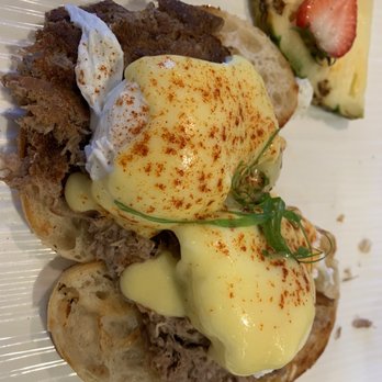 Moena Café - Kalua pork egg benidict. Pork was moist and tender. Yum! - Cafes Near Me - Honolulu, Hawaii Moena Café - Kalua pork egg benidict. Pork was moist and tender. Yum! - Cafes Near Me - Honolulu, Hawaii