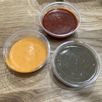 Pokeplus - Sauces: Sriracha aoli Gochujang Sesame ginger - Poke Near Me - Forest Hills, New York