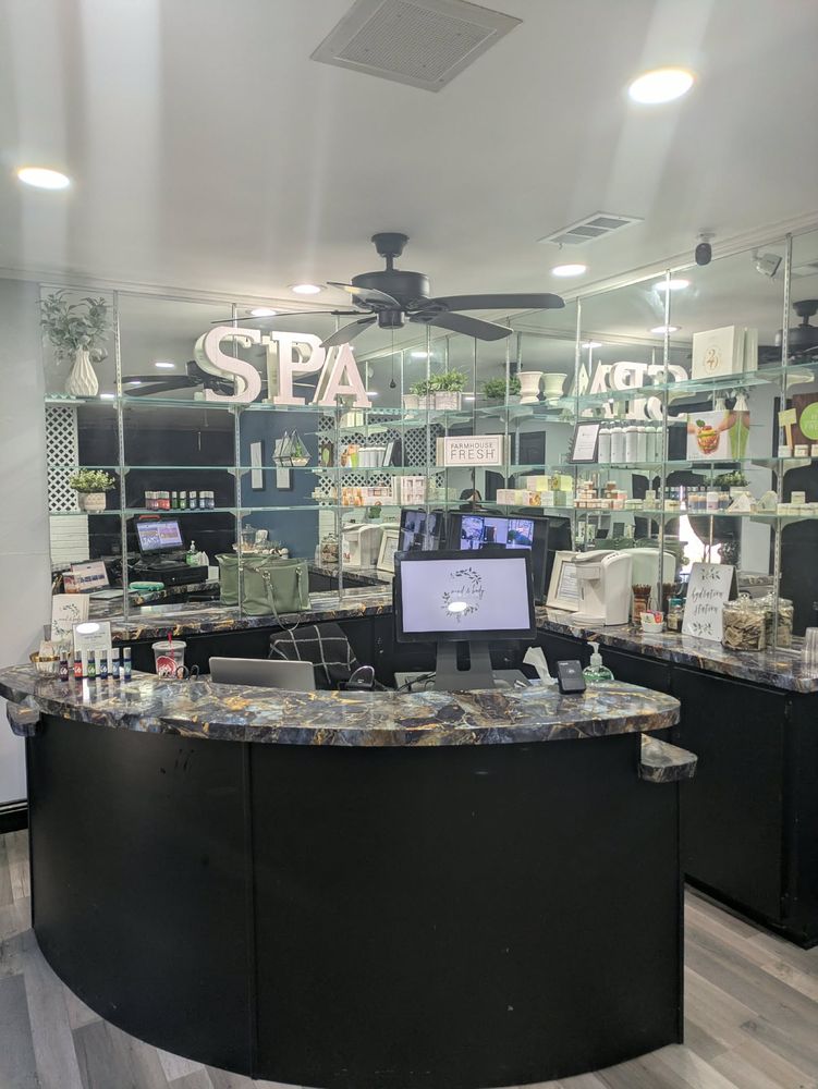 Mind & Body Wellness Spa Logo