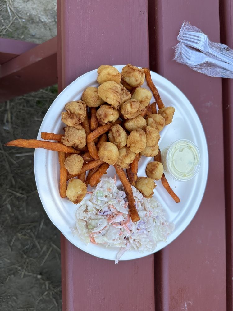 The White Cottage Snack Bar Logo