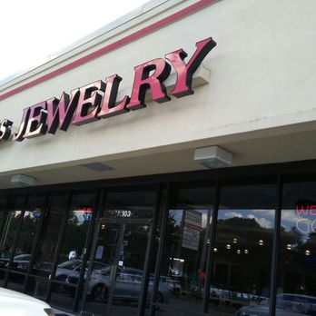 Staples Jewelry - Jewelry Near Me - Louisville, Kentucky Staples Jewelry - Jewelry Near Me - Louisville, Kentucky