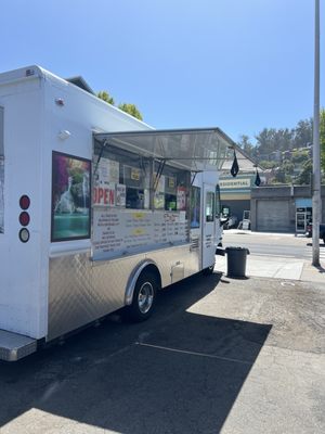 Tacos El Autlense LLC by null