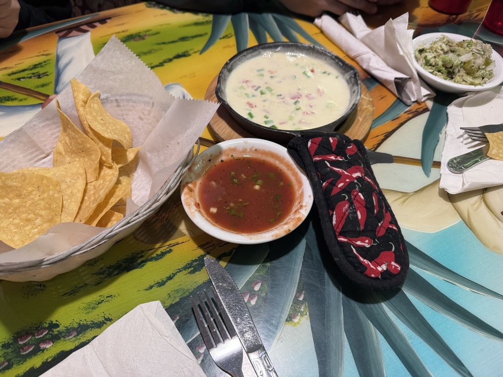 El Centenario Family Mexican Restaurant 