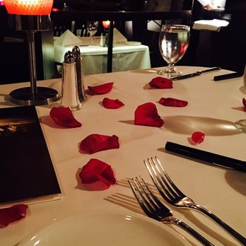 El Gaucho - Rose petals and little flashlight for menu reading - Steakhouses Near Me - Seattle, Washington El Gaucho - Rose petals and little flashlight for menu reading - Steakhouses Near Me - Seattle, Washington