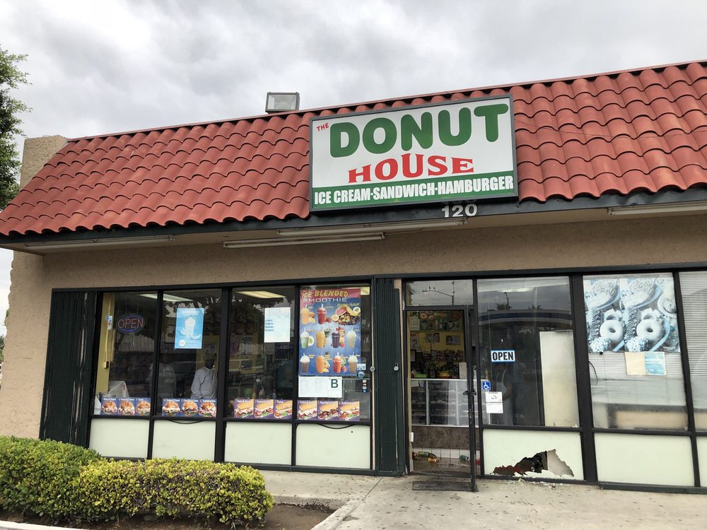The Donut House Logo