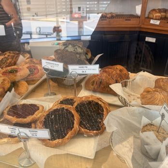 Allegro Hearth Bakery - Bakery case - Bakeries Near Me - Pittsburgh, Pennsylvania
