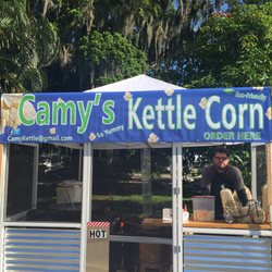 Alliance for the Arts Green Market - Fresh kettle corn smells awesome!