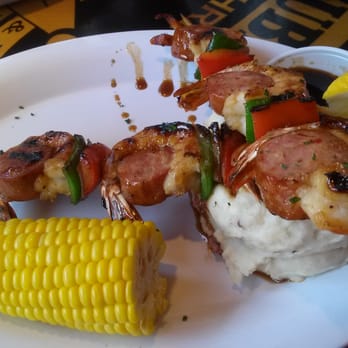 Bubba Gump Shrimp - Bourbon shrimp/sausage skewers with mash potatoes/corn - Seafood Near Me - Orlando, Florida
