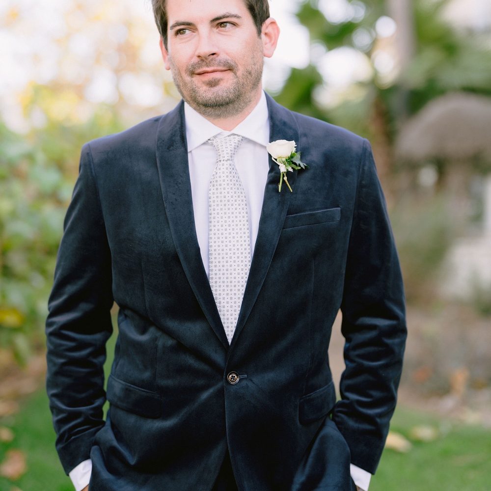 Velvet blazer altered perfectly Velvet blazer altered perfectly