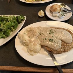 Montana City Grill & Saloon - The chicken fried steak
