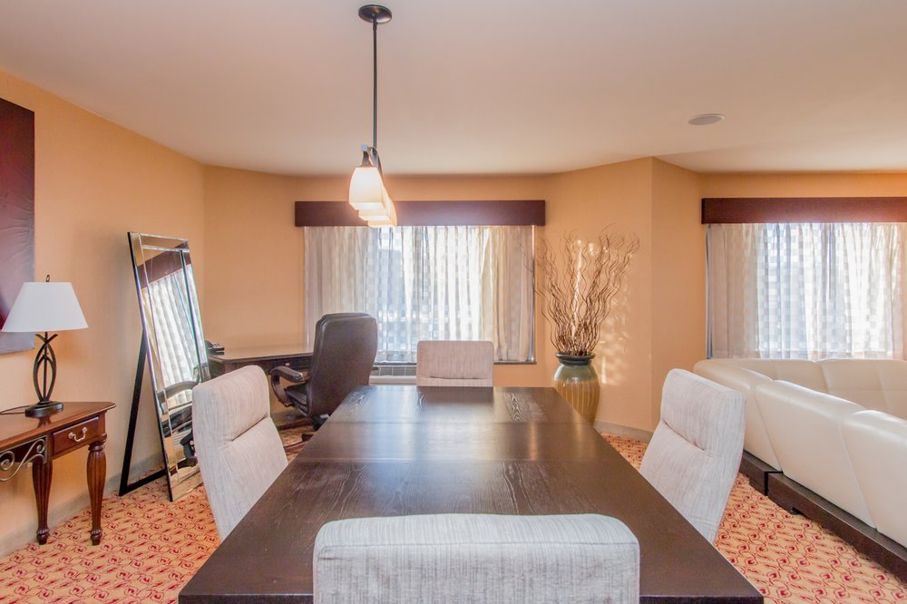 MCCAMLY PLAZA HOTEL Updated August 2024 30 Photos & 53 Reviews 50