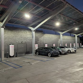 Tesla Diner - Diners Near Me - West Hollywood, California Tesla Diner - Diners Near Me - West Hollywood, California