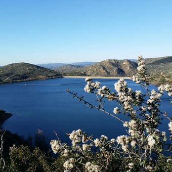 Lake Poway Trail - On a Sunny day at Lake Poway! - Hiking Near Me - Lake Poway, California Lake Poway Trail - On a Sunny day at Lake Poway! - Hiking Near Me - Lake Poway, California